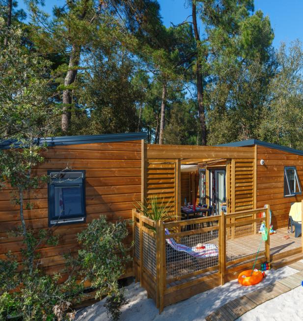 Cottage Prestige avec jacuzzi privatif camping Signol