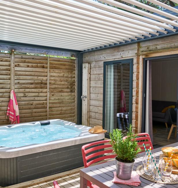 Cottage Prestige avec jacuzzi privatif camping Signol