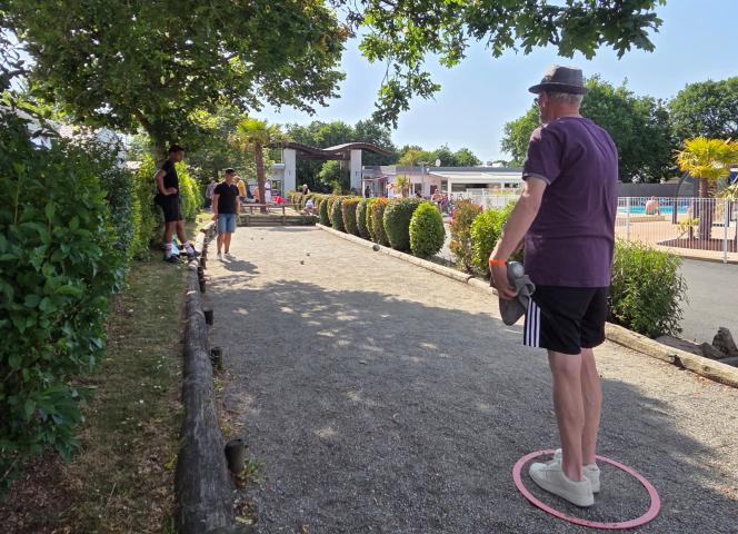Pétanque camping Les Chalands Fleuris