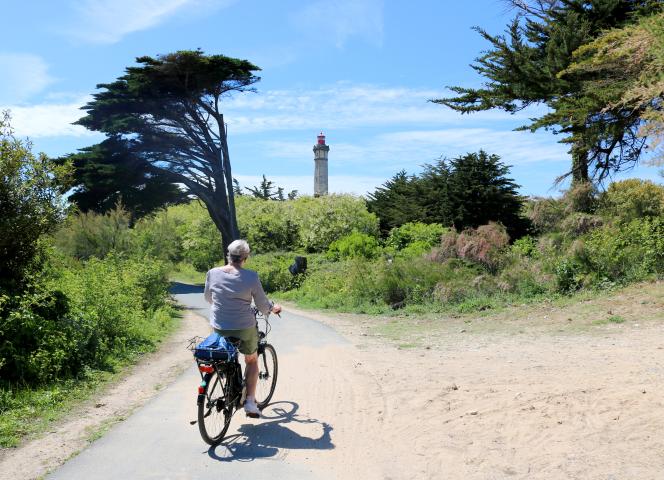 Vélo sur l'île de Ré et le phare des Baleines