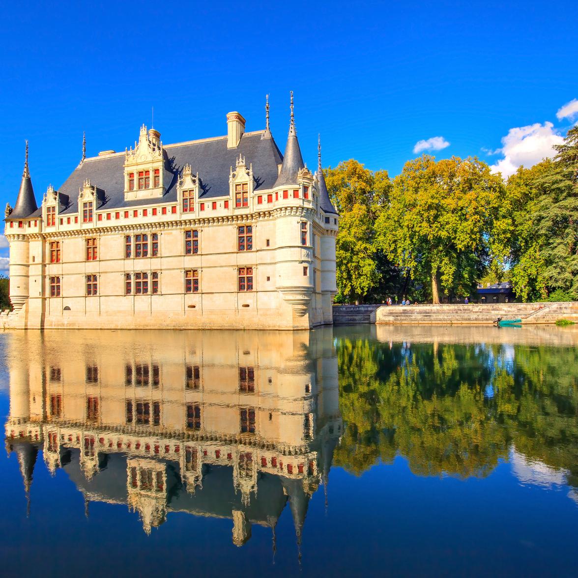 Château d'Azay-le-Rideau ensoleillé