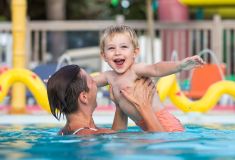 piscine-peupliers-famille