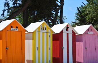 Cabanes Colorées Plage de la Brée les Bains