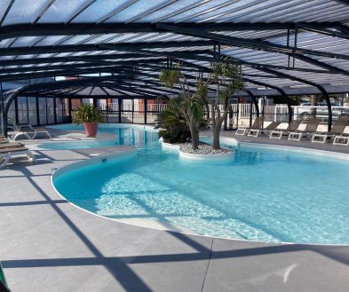 Piscine couverte et chauffée camping Park Er Lann Presqu'île de Quiberon 