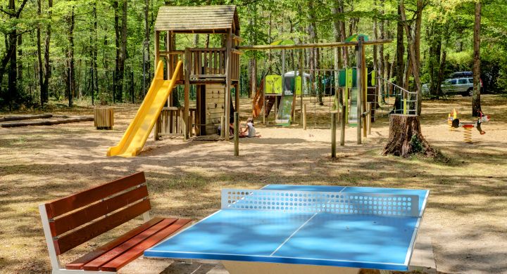 Camping la Mignardière - Destination Châteaux de la Loire - Aire de jeux enfants