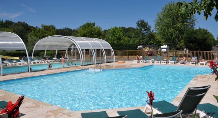 Camping la Mignardière - Destination Châteaux de la Loire - Piscine extérieure