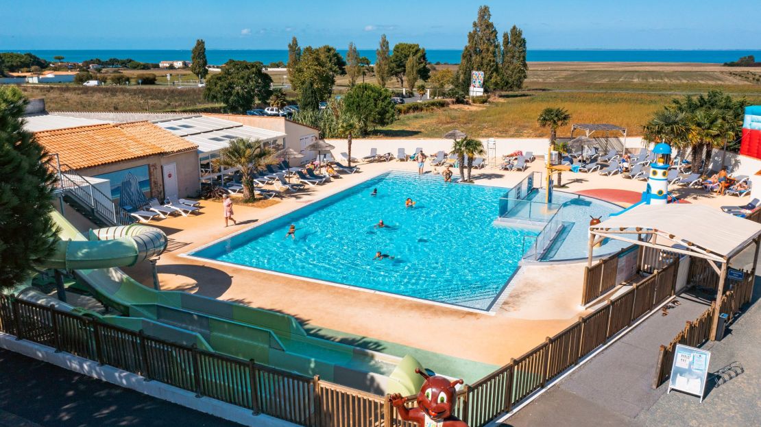 piscine-camping-peupliers-3 Piscine extérieure camping Les Peupliers