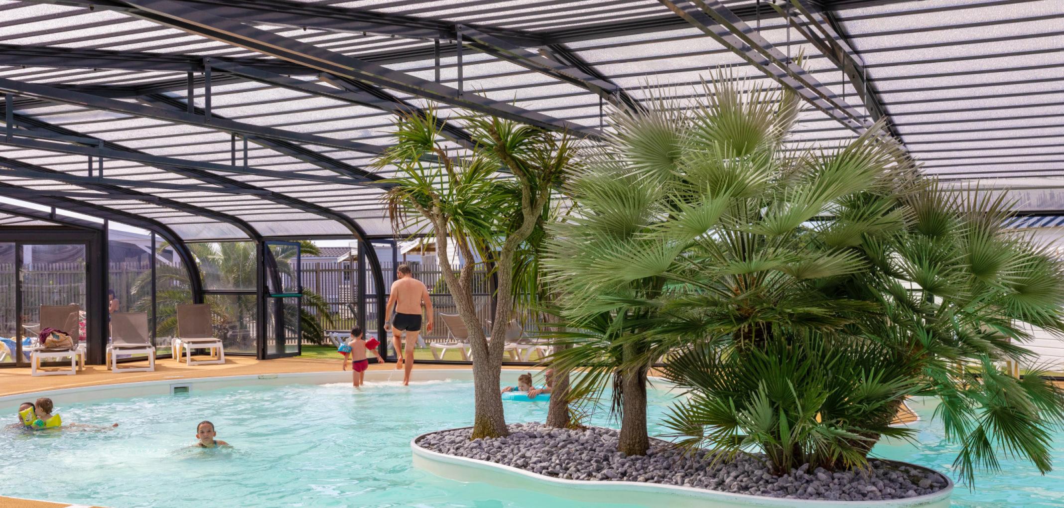 camping piscine couverte quiberon