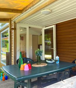 Mobil-home Loggia Éco pour des vacances en camping